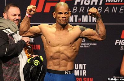 Hector Lombard 